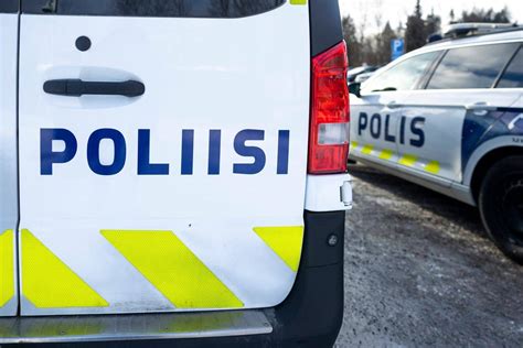 Poliisi tutkii yksityisasunnosta menehtyneenä löytyneen naisen。